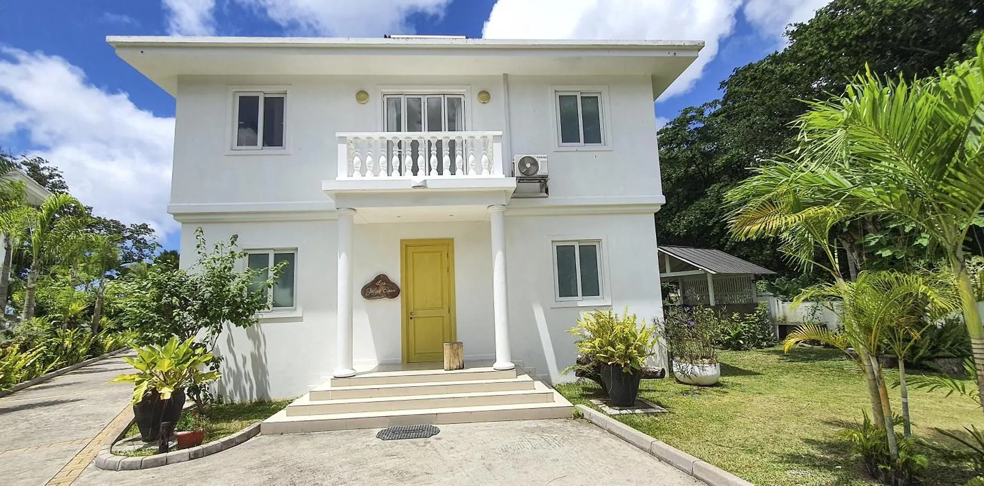 Les Jolies Eaux Villa - Chateau Elysium Beau Vallon  Beau Vallon (Mahe)