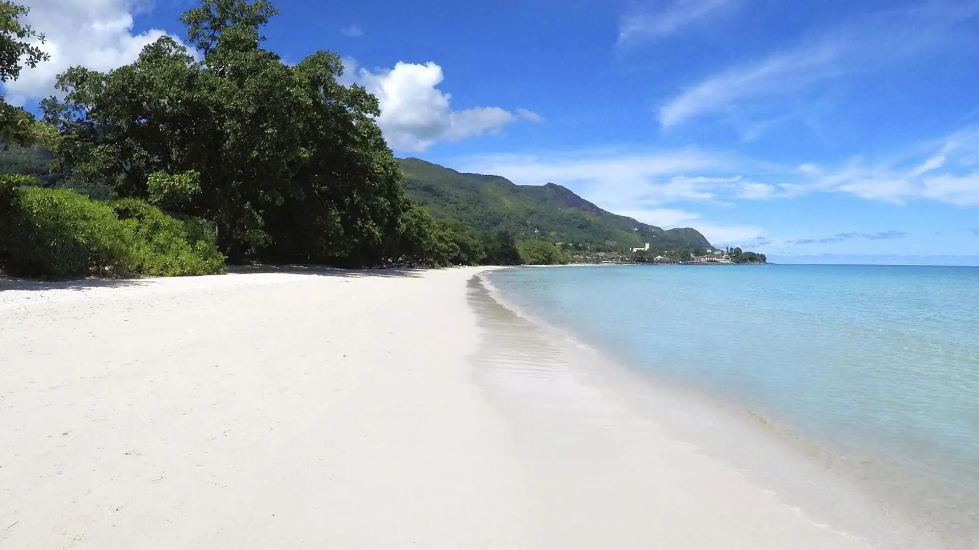 Les Jolies Eaux Villa - Chateau Elysium Beau Vallon   Beau Vallon (Mahe)