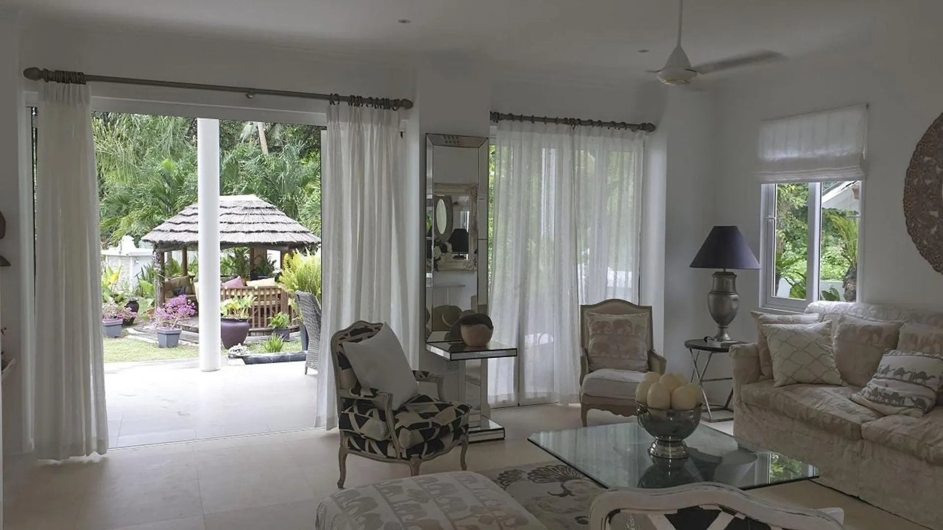 Les Jolies Eaux Villa - Chateau Elysium Beau Vallon  Seychelles